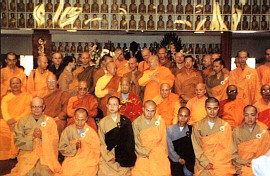 During the various ordination ceremonies held at the City, the Venerable Master would extend special invitations to distinguished Bhikshus from both the Northern and Southern traditions to jointly conduct the Ordination Ceremonies